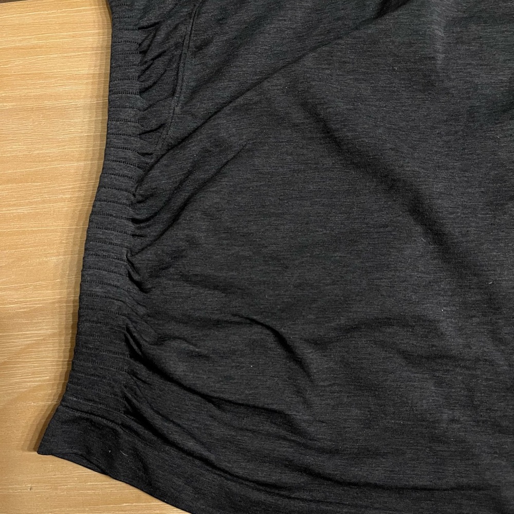 Lululemon In The Flow Tank - Picture 7 of 9